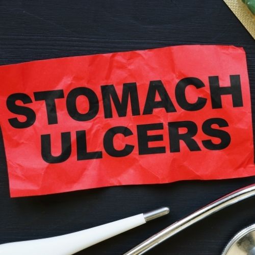why stomach ulcer not healing.