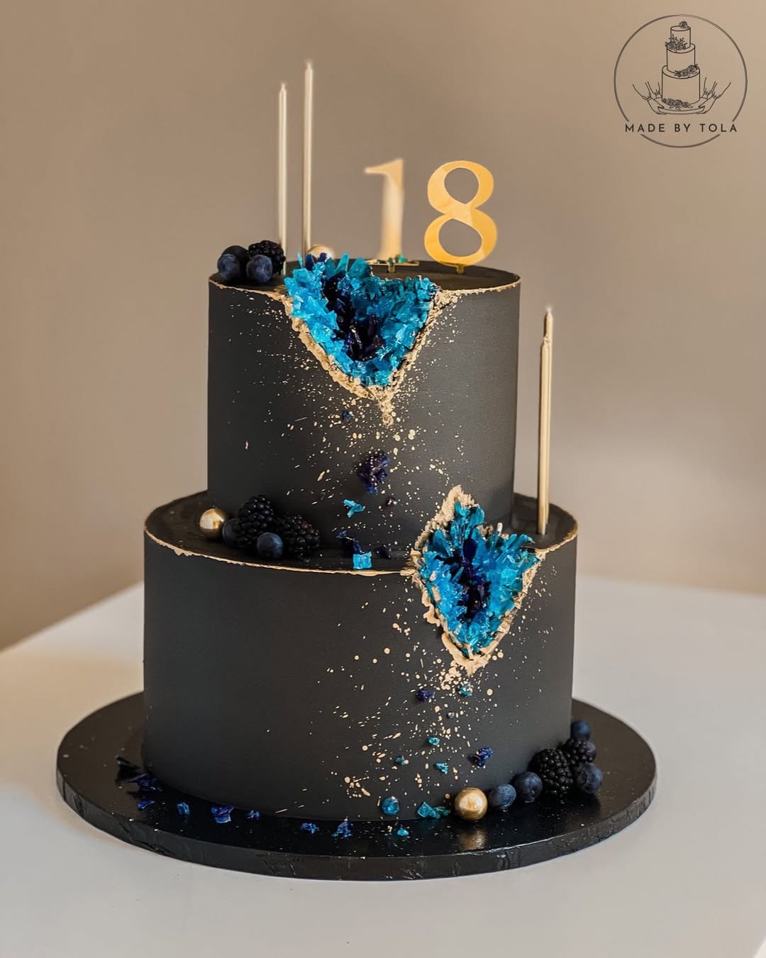 18 Creative 18th Birthday Cake Designs (2026) - Oh My Gut